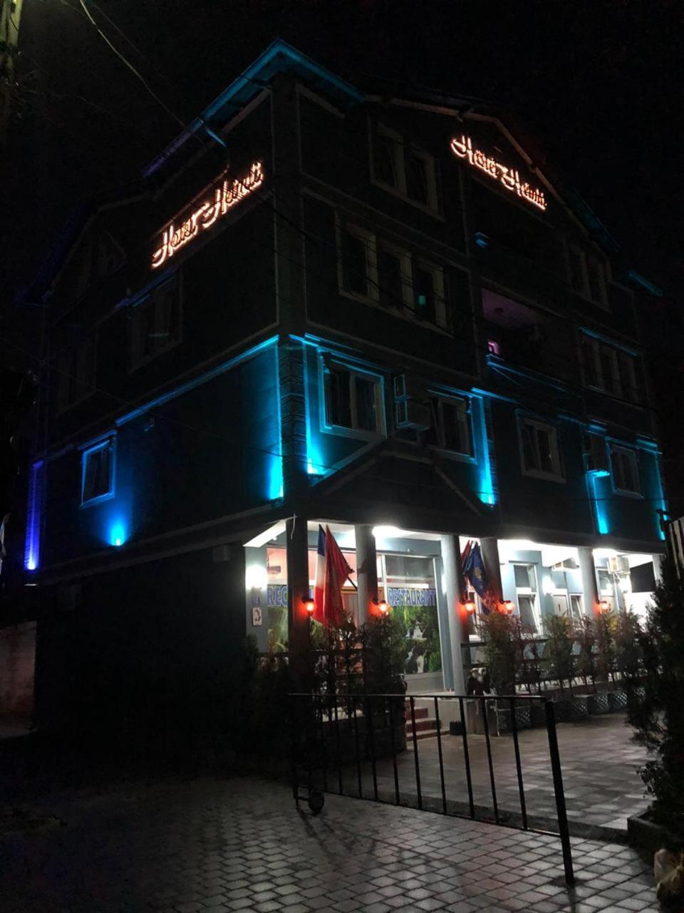 Hotel Heimli 普里什蒂纳 外观 照片